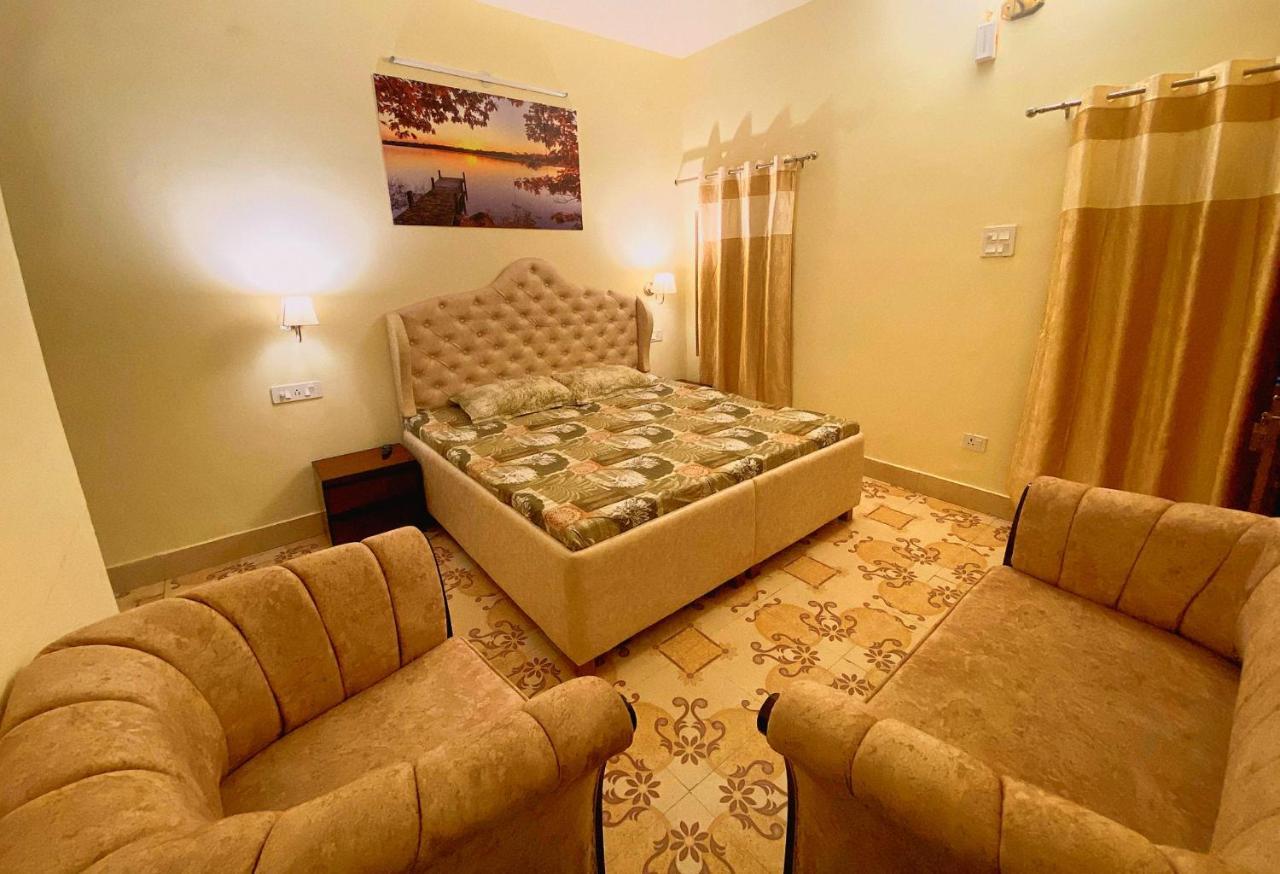 Ekant Guest House Dadahu Exterior photo